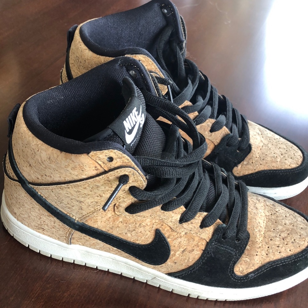 NIKE SB SHOES GREAT CONDITION